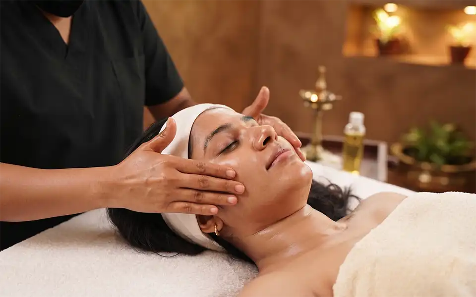 Face Massage at Swasthya Thottada