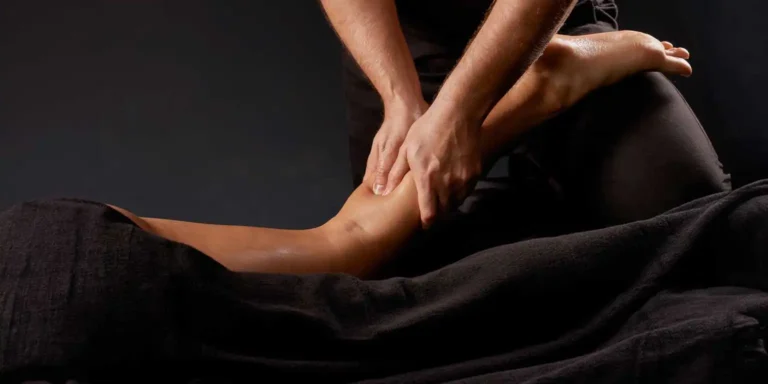 Ayurvedic foot massage and foot reflexology in Kannur